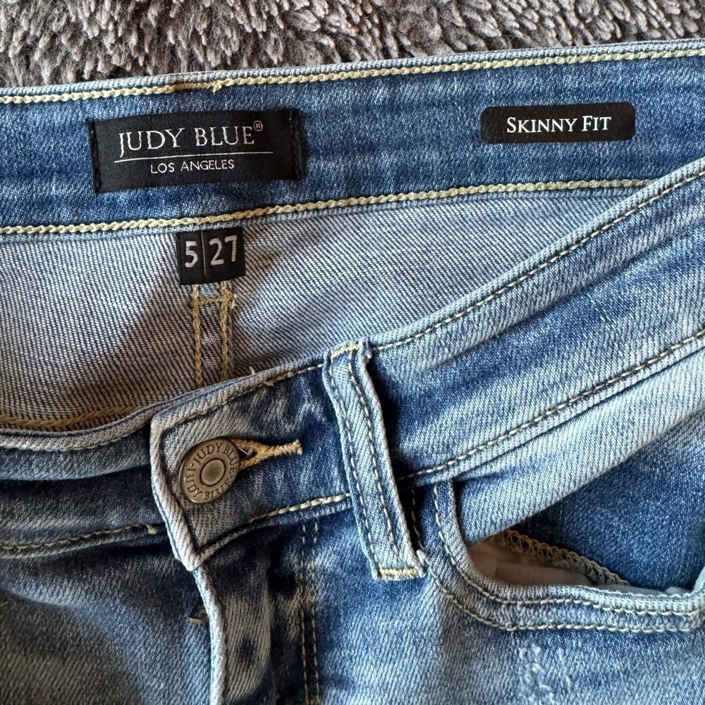 JUDY BLUE Women’s Distressed Skinny Jeans - Picture 12 of 16